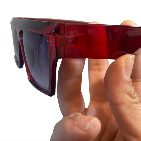 Red sunglasses 🕶 translucent frames wide fit - Picture 5 of 5